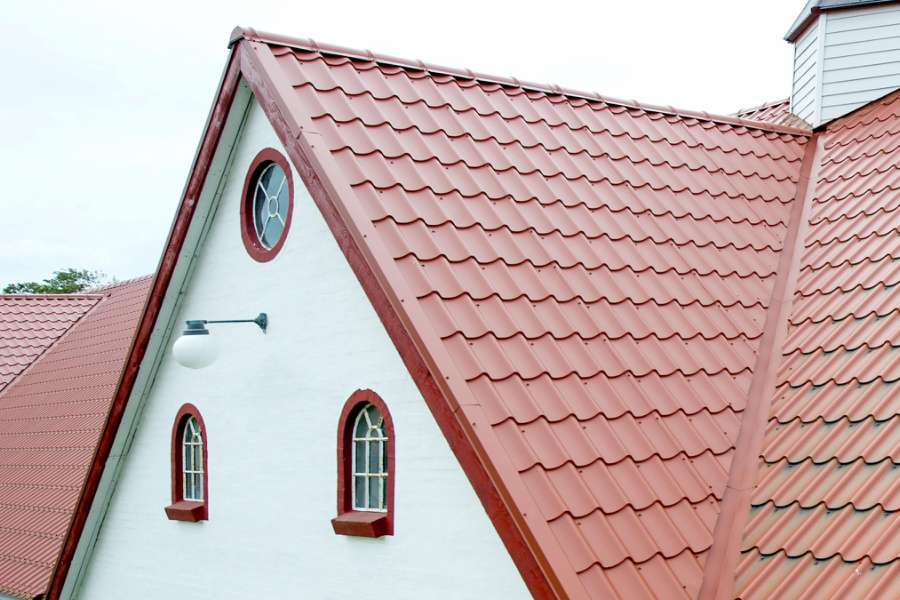 Dachrenovierung verschönert das Gut Akselholm, Akselholmsvej 53, 9800 Hjørring